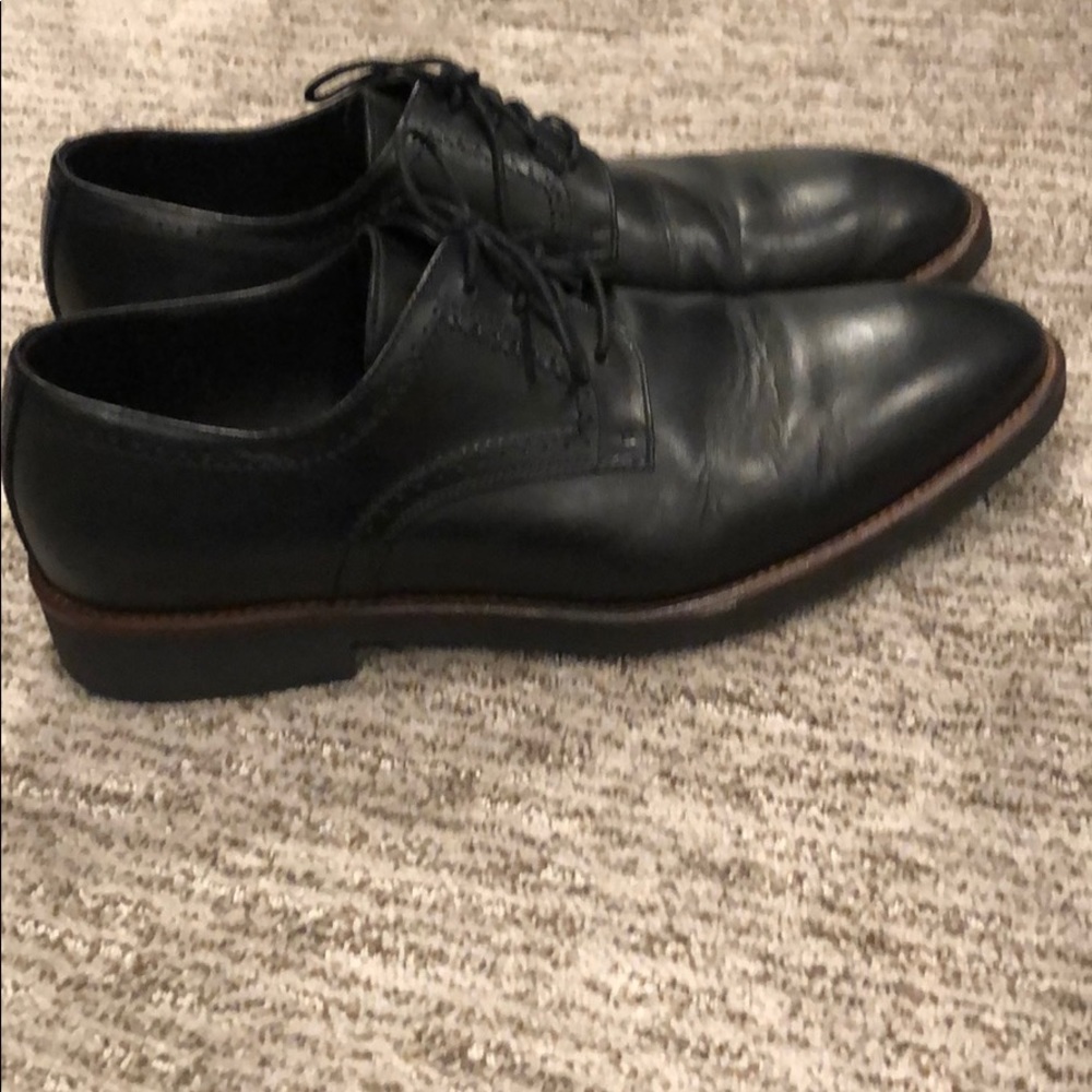 Johnston and Murphy shoes made in Italy